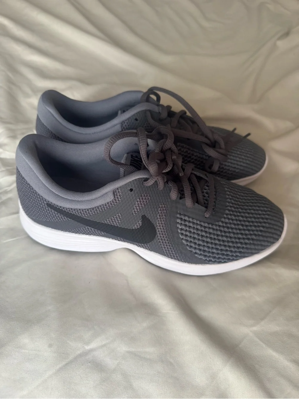 Nike Dark Gray Athletic Trainers with White Sole